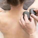 Massage aux pierres chaudes